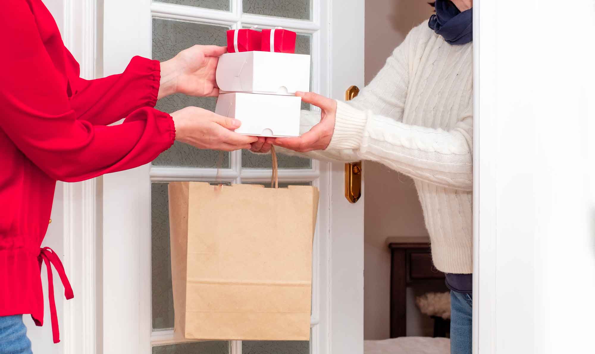 7 Thoughtful Gifts for Neighbors